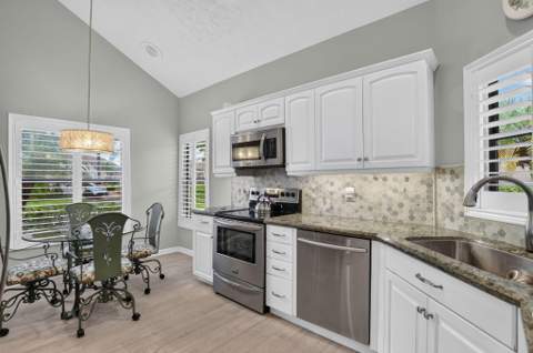 22650 Meridiana Drive, Boca Raton FL - photo 11 of 45