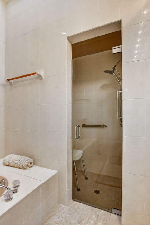 22650 Meridiana Drive, Boca Raton FL - photo 22 of 45
