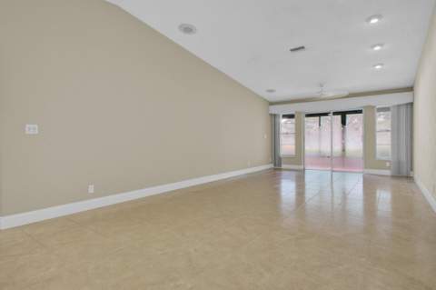 8864 Sunscape Lane, Boca Raton FL - photo 6 of 15
