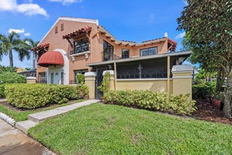 24 Uno Lago Drive, Juno Beach FL - photo 10 of 61