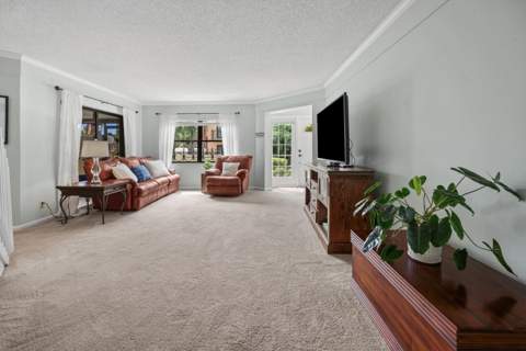 24 Uno Lago Drive, Juno Beach FL - photo 12 of 61