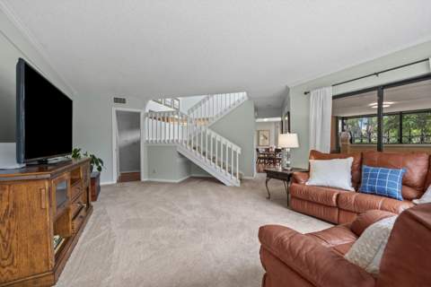 24 Uno Lago Drive, Juno Beach FL - photo 13 of 61