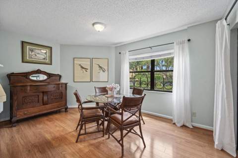 24 Uno Lago Drive, Juno Beach FL - photo 21 of 61