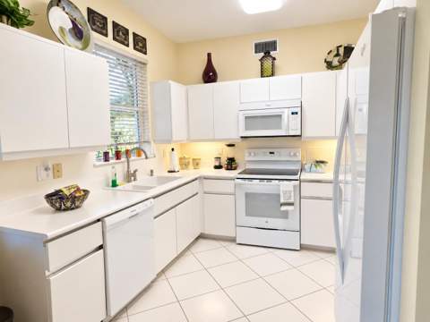 6325 Graycliff Drive #B, Boca Raton FL - photo 19 of 33