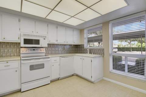 60 Yacht Club Drive #103, North Palm Beach FL - photo 20 of 26