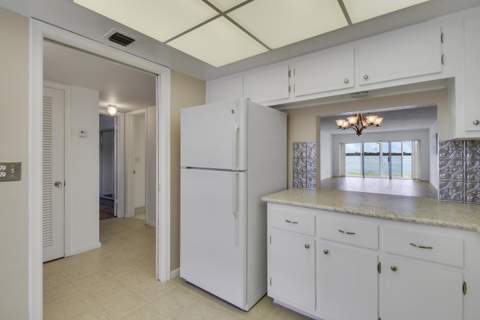60 Yacht Club Drive #103, North Palm Beach FL - photo 22 of 26