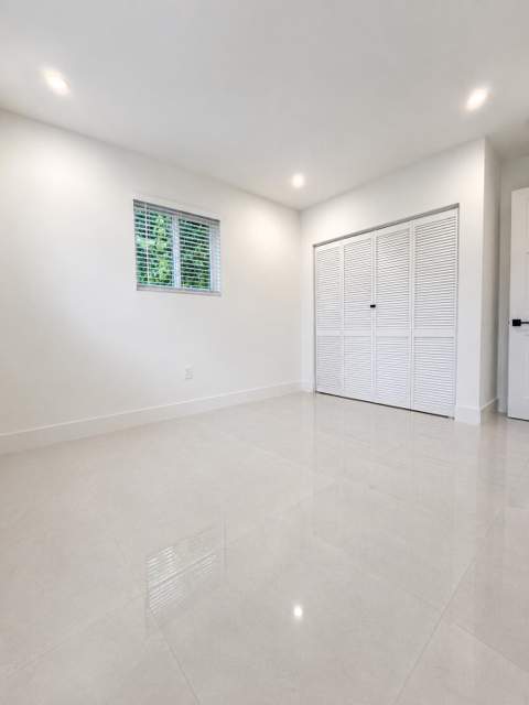 345 Pinehurst Road, Palm Springs FL - photo 10 of 26