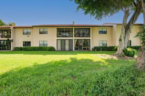 9282 Vista Del Lago #D, Boca Raton FL - photo 19 of 23