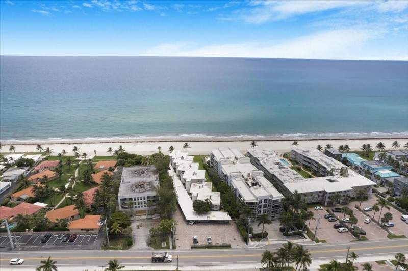 2 bedroom Condominium at 1203 Hillsboro Mile #6A, Shoreland Co-Op, Hillsboro Beach — photo 4