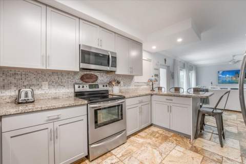 1203 Hillsboro Mile #6A, Hillsboro Beach FL - photo 19 of 27