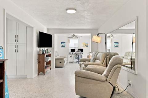 245 SW 5th Street, Dania Beach FL - photo 10 of 30