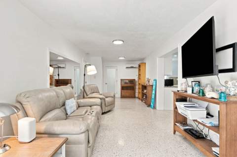 245 SW 5th Street, Dania Beach FL - photo 11 of 30