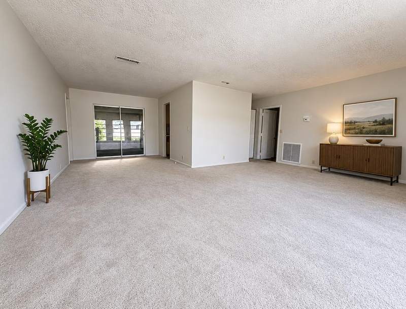 2 bedroom Single Family Residence at 1410 NW 48th Place, Crystal Lake 4th Sec, Deerfield Beach — photo 5