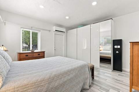 245 SW 5th Street, Dania Beach FL - photo 15 of 30