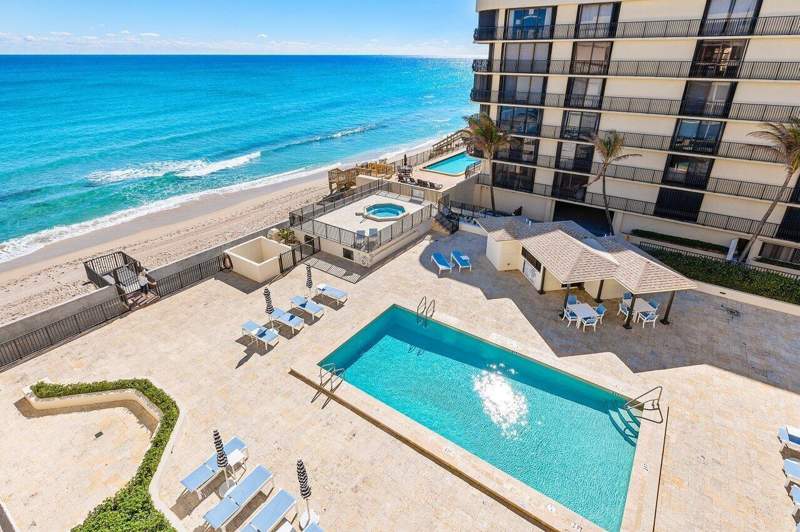 2 bedroom Condominium at 3610 S Ocean Boulevard #502, Dune Deck Of The Palm Beaches Condo, South Palm Beach — photo 3