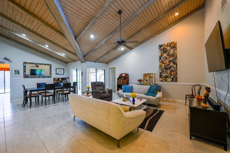3 bedroom Villa at 8129 Pine Circle #33, Pines At Woodmont II Condo, Tamarac — photo 3