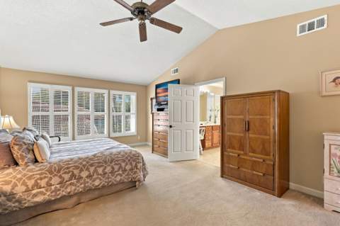217 Lone Pine Drive, Palm Beach Gardens FL - photo 23 of 45