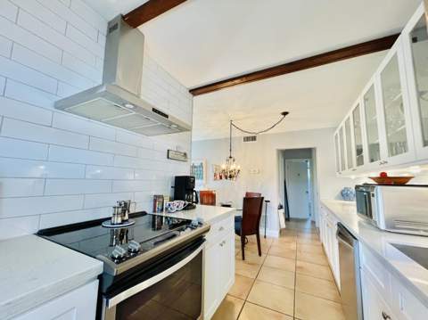 234 Hibiscus Avenue #271, Lauderdale-By-The-Sea FL - photo 6 of 31