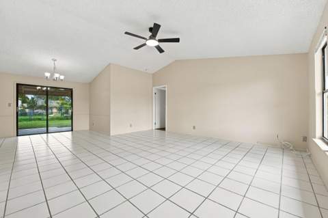 5141 Saint John Avenue, Boynton Beach FL - photo 7 of 43