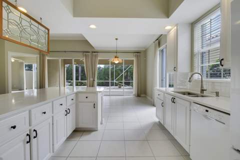 4718 Dovehill Drive, Palm Beach Gardens FL - photo 15 of 58