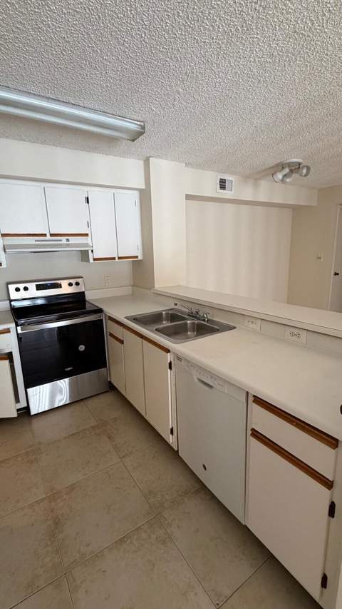 520 S Park Road #22-12, Hollywood FL - photo 11 of 23