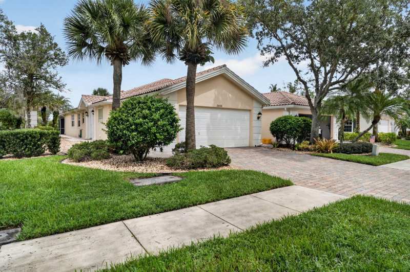 2 bedroom Villa at 3446 SE Glacier Terrace, The Retreat, Hobe Sound — photo 1