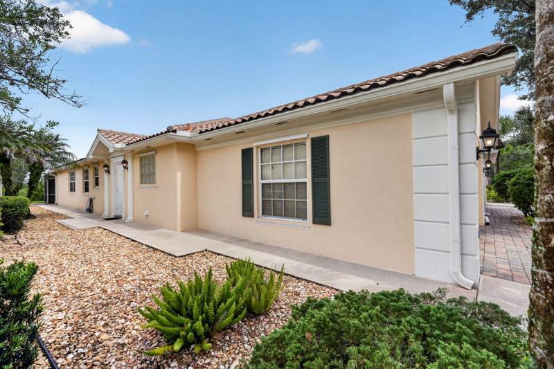 2 bedroom Villa at 3446 SE Glacier Terrace, The Retreat, Hobe Sound — photo 4