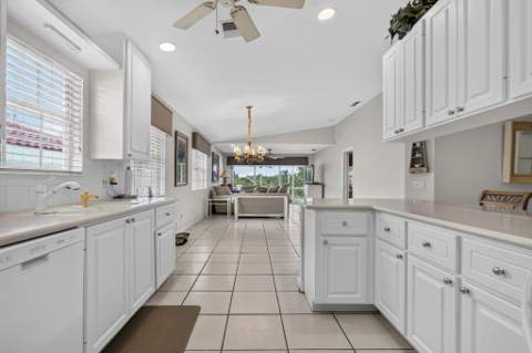 3446 SE Glacier Terrace, Hobe Sound FL - photo 19 of 48