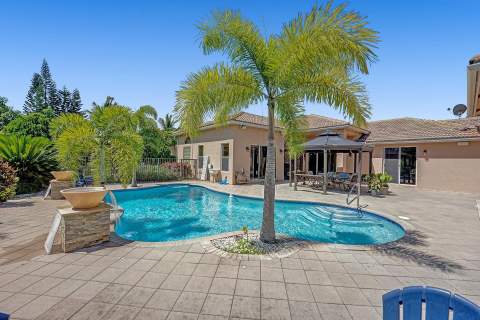 2933 E Fontana Court, Royal Palm Beach FL - photo 23 of 92