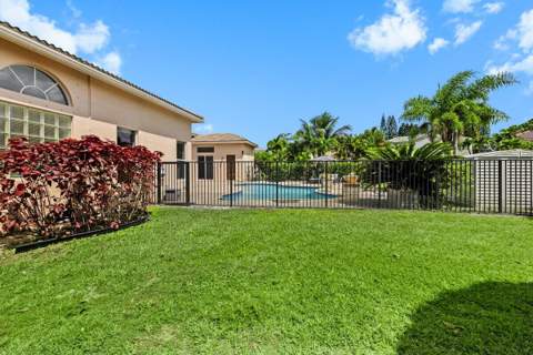 2933 E Fontana Court, Royal Palm Beach FL - photo 19 of 92