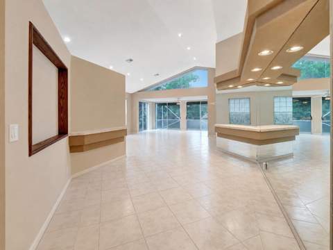 11081 Springbrook Circle, Boynton Beach FL - photo 9 of 37