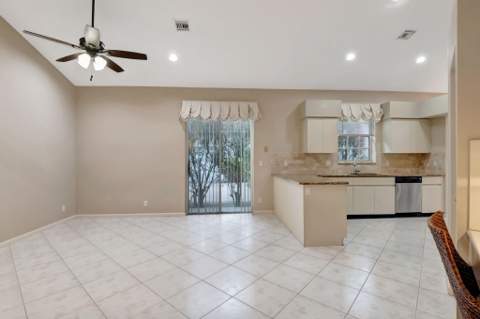 11081 Springbrook Circle, Boynton Beach FL - photo 21 of 37