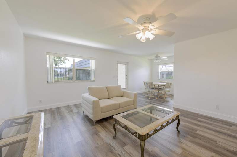 2 bedroom Condominium at 189 Valencia H, Kings Point Valencia Condos, Delray Beach — photo 2
