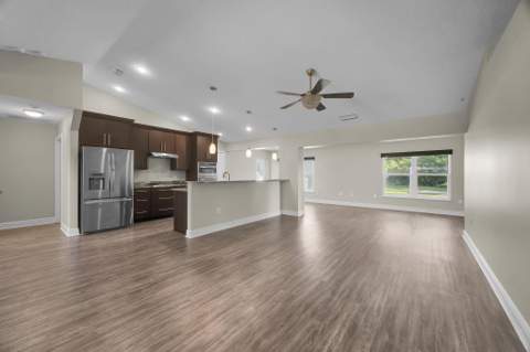 8330 Hidden Pines Road, Fort Pierce FL - photo 18 of 34
