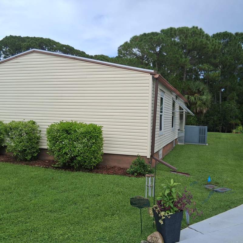 2 bedroom Manufactured Home at 2629 Caper Court, Savanna Club Plat I, Port St. Lucie — photo 4