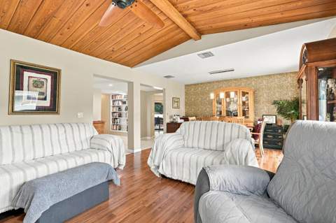 99 Cuyahoga Road, Lake Worth FL - photo 7 of 57
