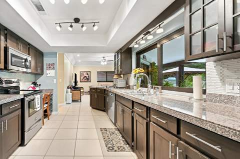 99 Cuyahoga Road, Lake Worth FL - photo 15 of 57