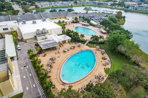 360 Windsor P, West Palm Beach FL - photo 16 of 24