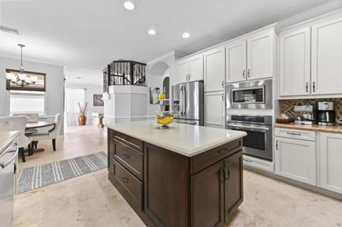 8249 Viale Matera, Lake Worth FL - photo 15 of 53