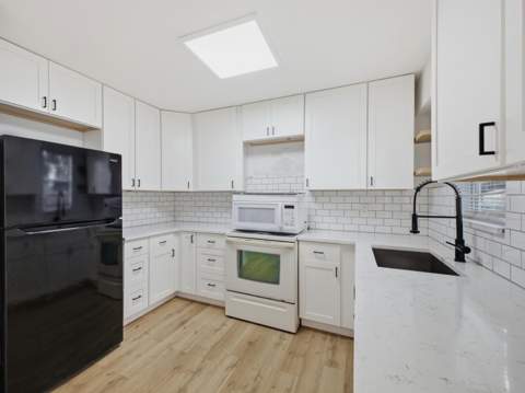 711 NW Riverside Drive, Port St. Lucie FL - photo 8 of 27