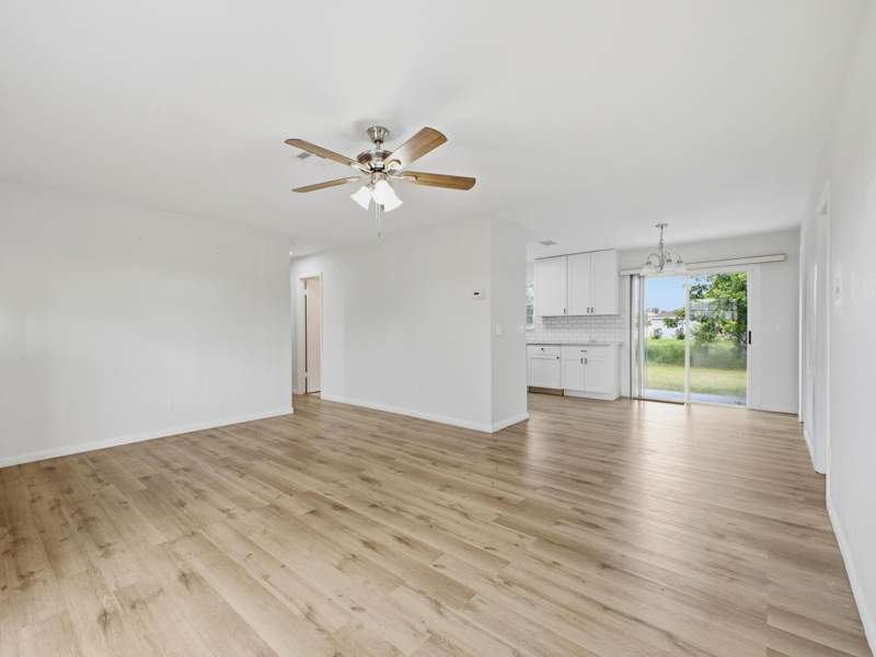 3 bedroom Single Family Residence at 711 NW Riverside Drive, Port St Lucie Section 25, Port St. Lucie — photo 5