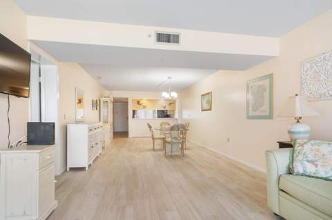 901 Seafarer Circle #306, Jupiter FL - photo 16 of 42