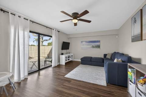1101 11th Way, West Palm Beach FL - photo 16 of 43