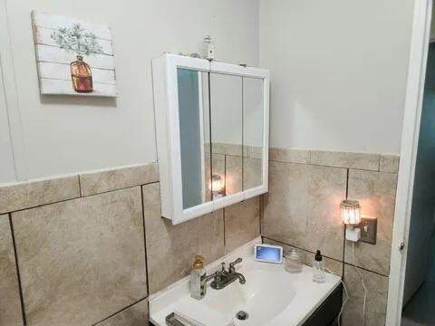 4748 SE Balsawood Terrace, Stuart FL - photo 10 of 12