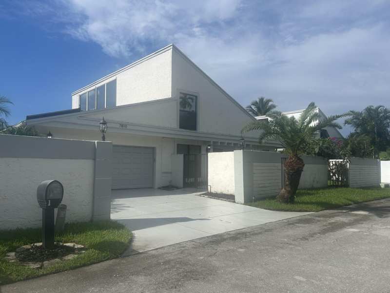 4 bedroom Single Family Residence at 7810 NW 4th Street, Canterbury, Plantation — photo 1