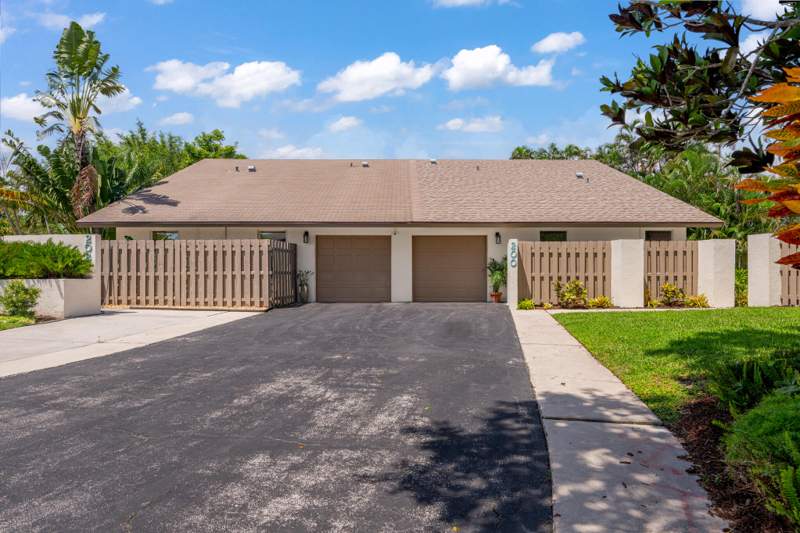 2 bedroom Villa at 200 SW 29th Avenue, Woodlake, Delray Beach — photo 2