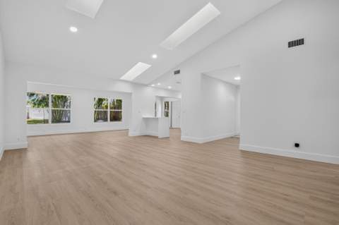 200 SW 29th Avenue, Delray Beach FL - photo 10 of 28