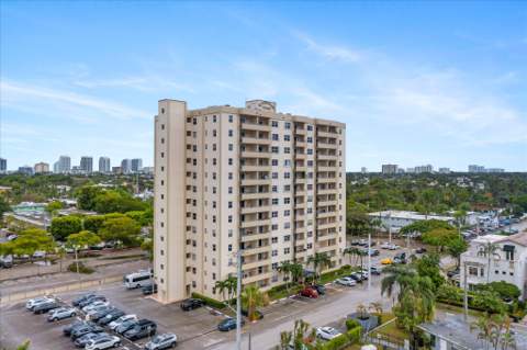 900 NE 18th Avenue #406, Fort Lauderdale FL - photo 23 of 25