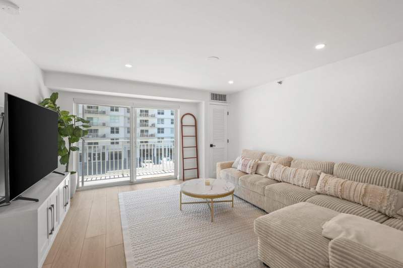 2 bedroom Condominium at 4505 S Ocean Boulevard #203, 45 Ocean Condo, Highland Beach — photo 4