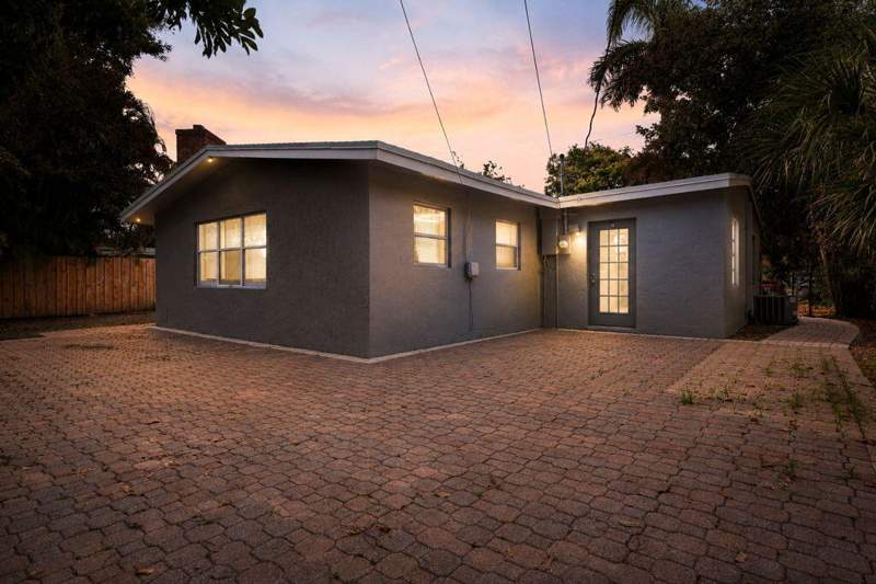 3 bedroom Single Family Residence at 1472 NE 25th Court, Collier Manor 4th Add, Pompano Beach — photo 3